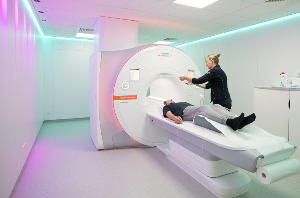 Dit moet je weten over een MRI scan van je rug